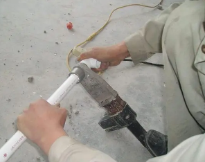 若羌漏水维修电话